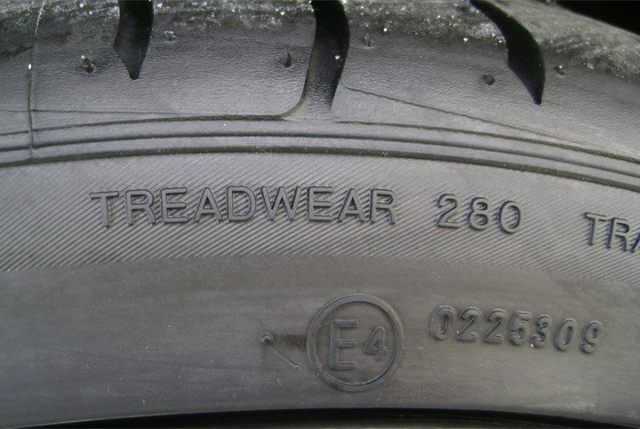 자동차 타이어에 표기된 숫자의 비밀