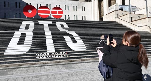 [36.5℃] 산업 역군 민주 영웅 K팝