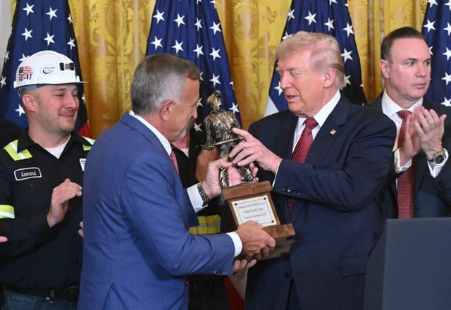 트럼프 "한국과 미 석탄 수출을 크게 늘릴 무역 합의했다"