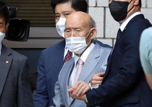 대법 "전두환 회고록, 허위로 5·18 명예훼손"…7000만 원 배상 확정