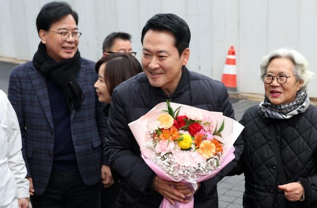 '장동혁 체제' 출범 후 여야 지지율 격차 최대...민주 44%, 국민의힘 22%