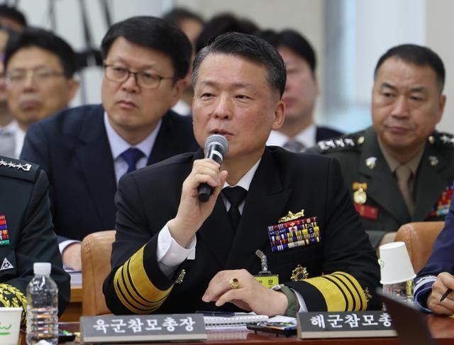 군 지휘부 뒤흔드는 계엄 후폭풍... 지작사령관 이어 해군총장 직무 배제