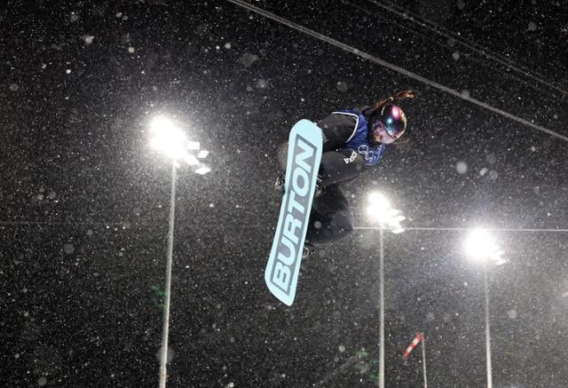 [사설] 고꾸라지고, 넘어져도... 여고생 보더 투혼의 올림픽 金