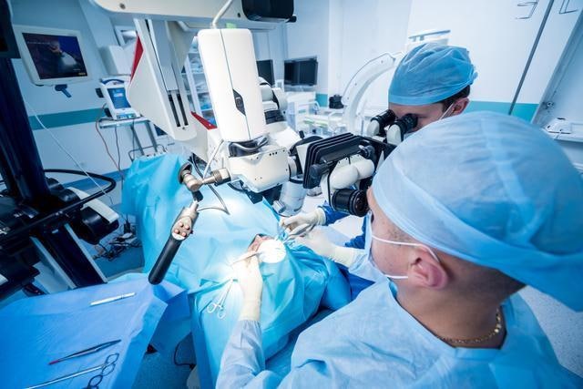 5세대 실손 보장 줄어든다며 정액보험 권유… 가입 전 따져볼 점은