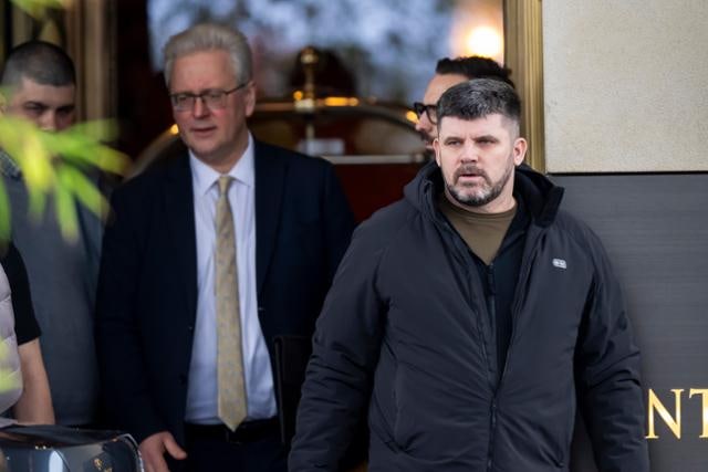 우크라이나 종전 협상, 2시간 만에 끝…영토 양도 등 간극 못 좁혀