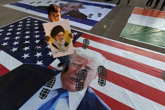 美·이란, 둘 다 전쟁 채비… 핵협상 교착 속 전면전 임박설