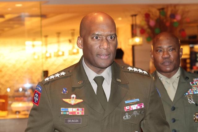 [사설] 서해 상공 미·중 전투기 대치… G2 한반도 충돌 안된다