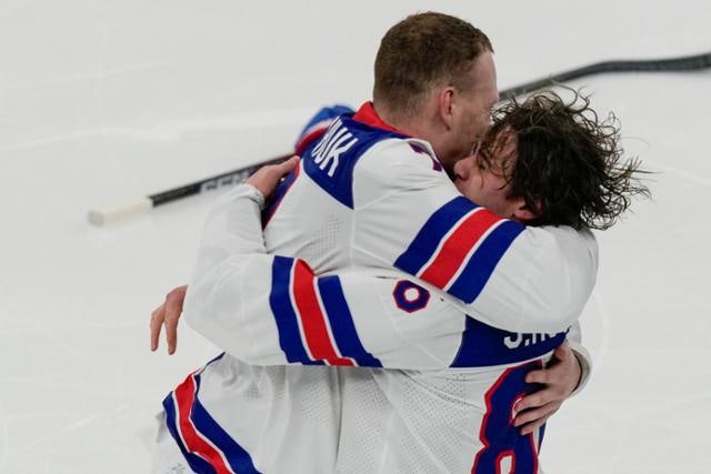 미국 아이스하키, 46년만에 금메달 획득