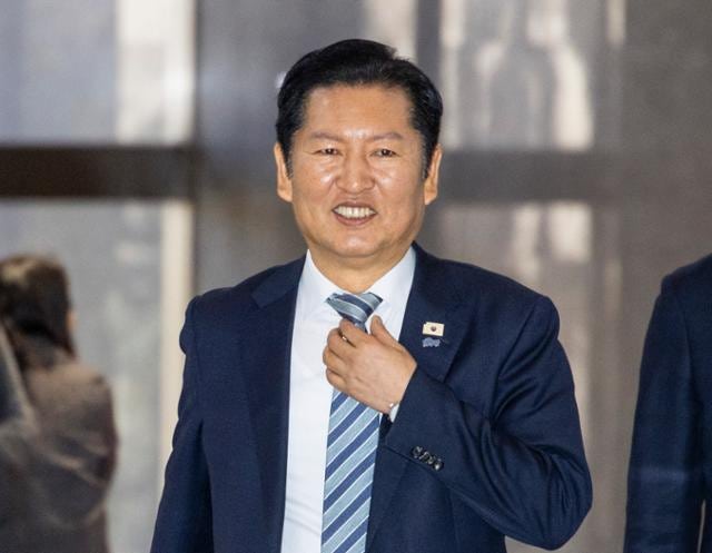 [사설] 위헌 소지에 상정 당일 '땜질’ 법 왜곡죄, 졸속 강행 어이없다