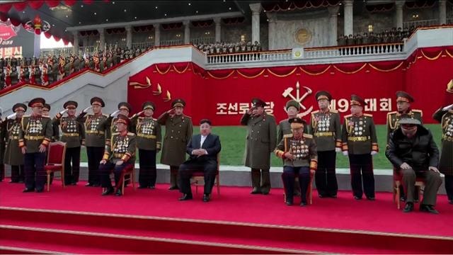 "한국, 가장 적대적 국가" 선언한 김정은, 전방 지휘관도 '세대교체'