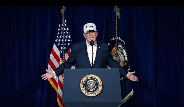 도널드 트럼프 미국 대통령이 2월 28일(현지시간) 이란에 대한 공격 개시를 공식화했다. 트럼프 대통령은 이날 소셜미디어(SNS) 트루스소셜에 올린 8분짜리 영상을 통해 "조금 전 이란 내 중대 전투를 시작했다"며 