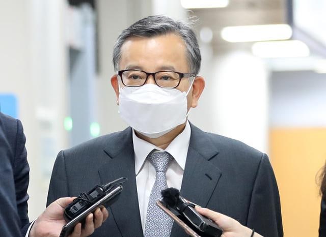 [단독] 김학의 적용된 '출국 알람', 원래 입건 피의자만? 잇단 檢 허위 보고서 정황