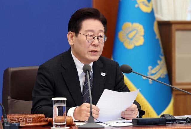 이 대통령 "美 무기 반출 반대하지만… 대북 억지력에 전혀 문제 없어"