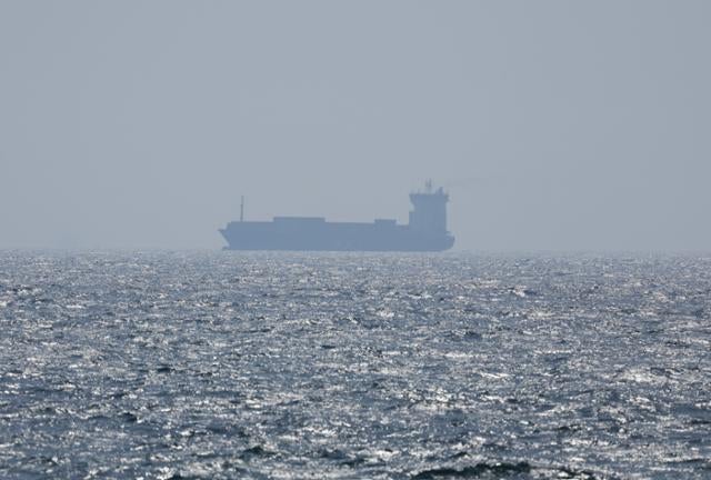 전쟁으로 유가 급등에...아시안 국가들 재택근무·주4일제 등 시행