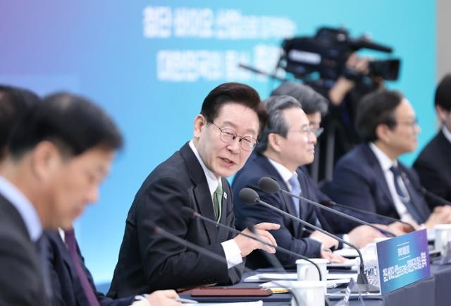 충남대전 통합 '급정거'에도… 이 대통령 "충북까지 더 크게"