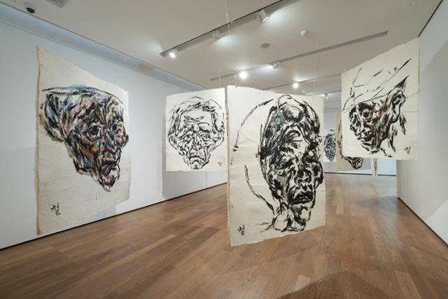 [이번 주 전시] 그림 속 아픈 얼굴, 영상 속 황량한 풍경