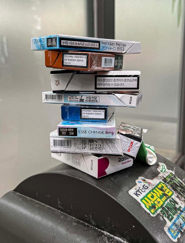 재떨이 위의 작은 탑 [포토 에세이]