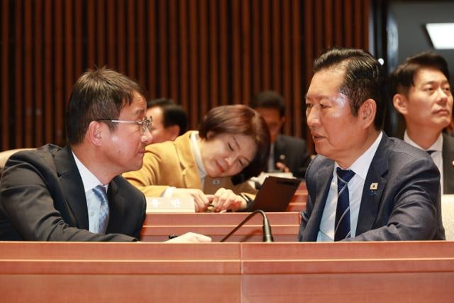 [사설] 군불 때는 與 상임위 독식...발상 자체가 반민주주의