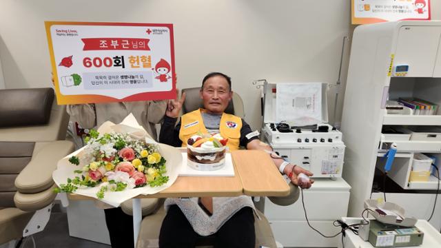 27�� ���� ���� �������� ����μ��Ϳ��� 600��° ������ �ϰ� �ִ� ���αپ�. ���������ڻ� �����������׿� ����