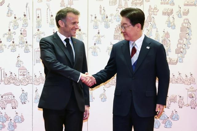 한-프 정상, 원자력 협력에 손 맞잡았다…호르무즈 봉쇄 공동 대응도