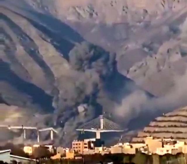 [지평선] ‘석기시대’ 협박의 역사