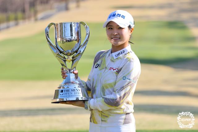 고지원, KLPGA 국내 개막전 '더 시에나 오픈' 초대 챔피언… 중학생 김서아 공동 4위