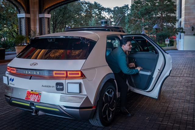 테슬라 뒤꽁무니만 본다고? 기업 DNA 바꾸고 "자율주행 무한 경쟁"