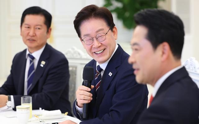 정부, '평화공존의 진전' 해석했지만… 北 "김여정 담화는 분명한 경고"