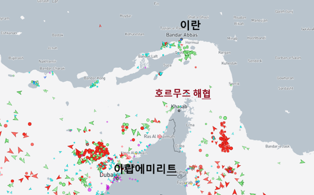 호르무즈해협 열렸다지만 한국 선박 26척 즉각 탈출 미지수