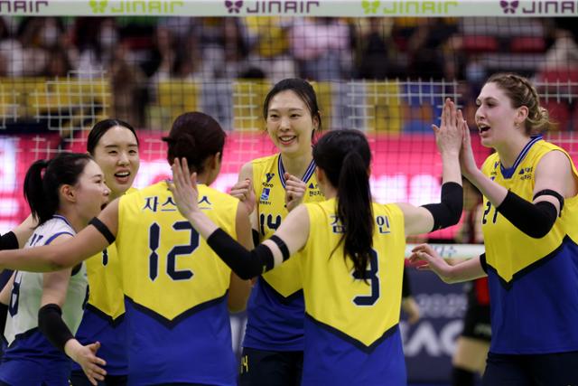 양효진 은퇴로 실탄 장전한 현대건설… FA 큰손 나서나