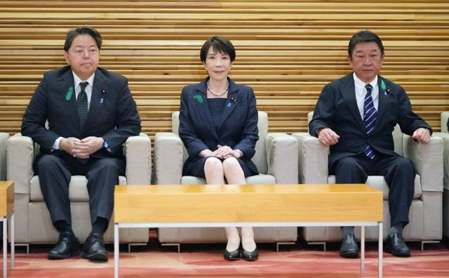 日 '살상 무기 수출' 전면 허용… 다카이치, '평화국가' 간판 내렸다