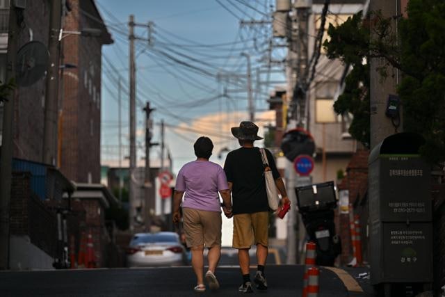 "국민연금에 맡긴 내 치매머니, 원할 때 쓸 수 있나요?" [Q&A]