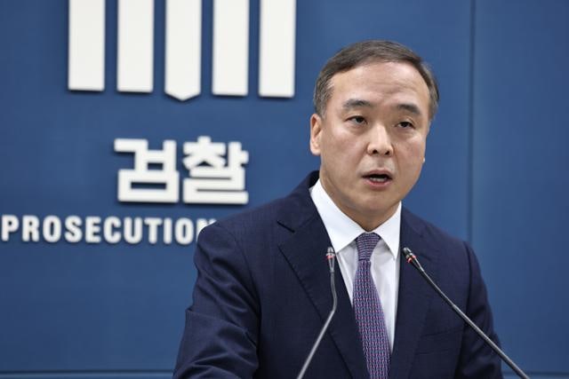 [사설] 4년 핑퐁 용두사미 기소 ... '보완 수사권' 논의 반면교사 돼야