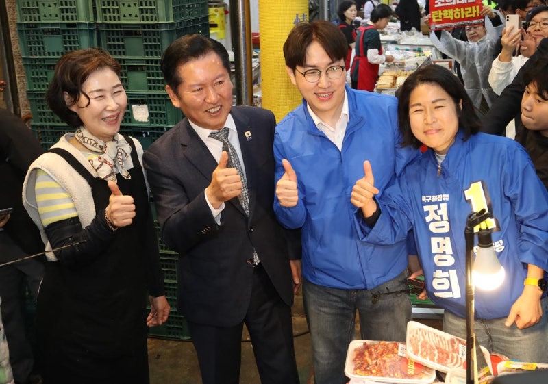 지지 정당은 없어도 투표는 한다...2030 표심이 좌우할 지방선거 [지선 D-30]