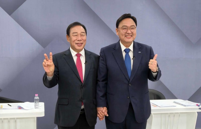 '이재명과 연결' vs. '검증된 4년'… 세종시장 선거 달아오른다 [6·3 지방선거 격전지를 가다]