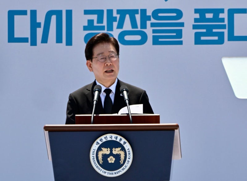 이 대통령 "5·18 정신 헌법 전문 수록에 최선... 여야 결단 요청"