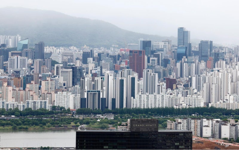 규제지역에 2년간 매입임대 6만6000호 공급…공급 가뭄에 물대기
