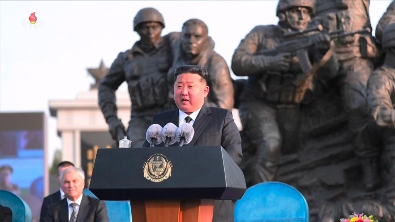 가치외교와 병행하는 대러 실용외교 [4강의 시선]