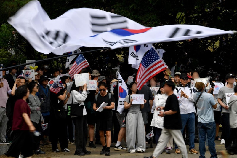 [단독] 용지 50% 안 되는 투표소 1371곳… 참정권 침해 부른 선관위 '고무줄 지침'