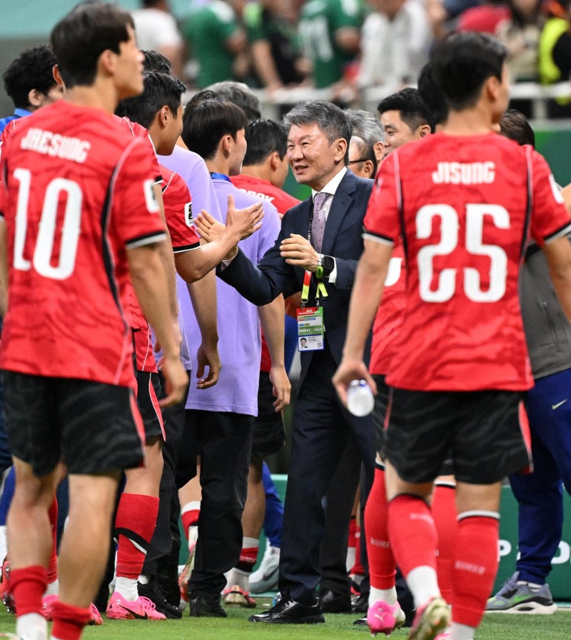 월드컵 뒤 사퇴 정몽규 "역전승 일군 선수들 투지에 박수"
