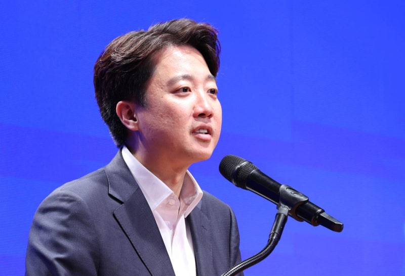 이준석 '평양 무인기' 尹 징역 30년 언급하며 "李도 법정서 끝 봐야"