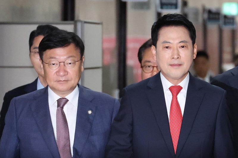 '사면초가' 장동혁, 운명의 한 주… 스스로 퇴진 시기 밝힐까
