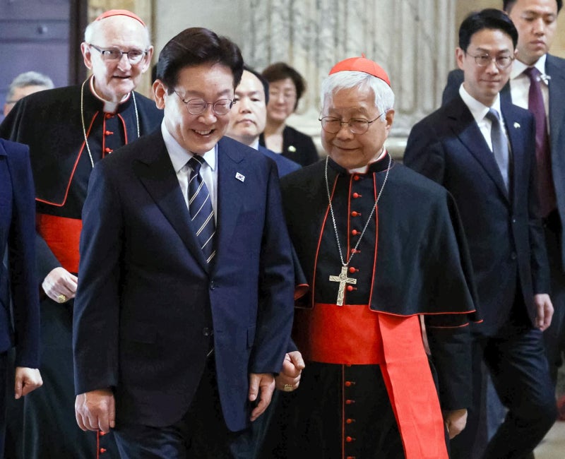 [속보] 이 대통령 "6·15 역사적 전환점... 희망의 불씨 아직 살아 있다 확신"