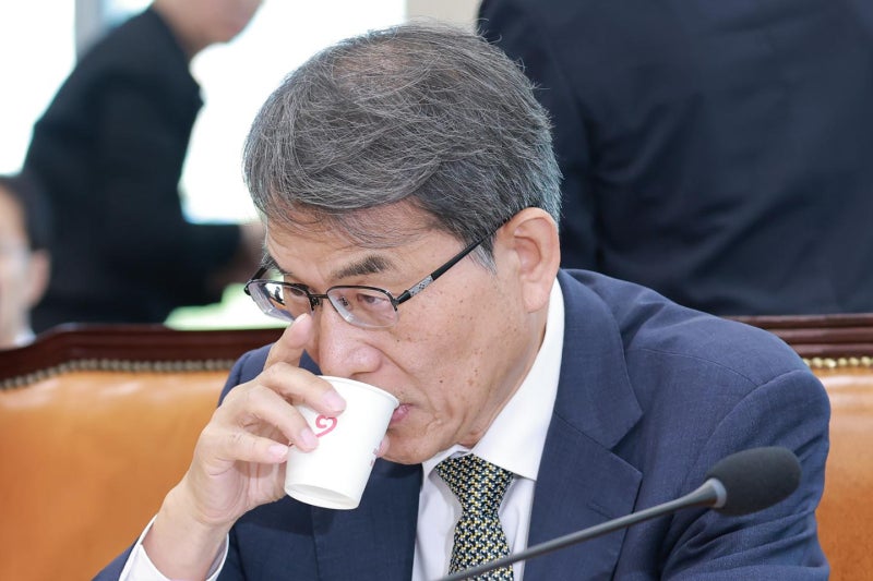 증인 무더기 불출석, 오락가락 해명... 정신 못 차린 <b>선관</b>위