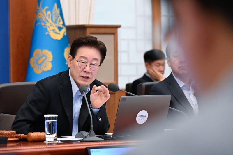 李 대통령, 세월호 생존자 부고에 애도 표하며 "모든 방안 강구할 것"