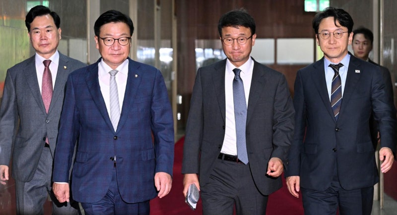 與, 단독 원 구성 돌입... '독식할 결심' 접었지만 알짜 상임위 다 챙겼다