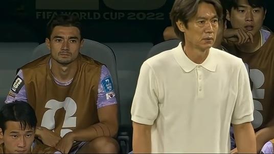 옌스·메시·호날두가 왜?··· 조롱의 아이콘 된 축구협회