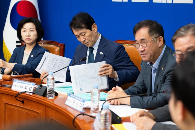 與, '2030 민심 이반' 멈출 수 있을까... 청년 최고위원 8년 만에 부활