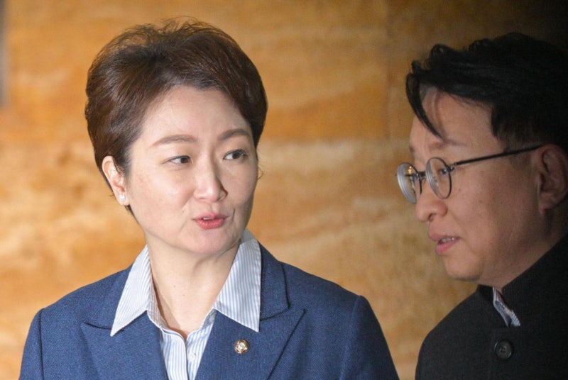 [단독] 경찰, '이언주 합성 음란물 게시' 기업인 압수수색
