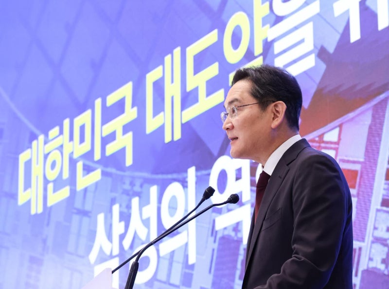 삼성·SK 하이닉스, 피 말리는 인재 확보 경쟁… 학계 "10만 명 키워야"